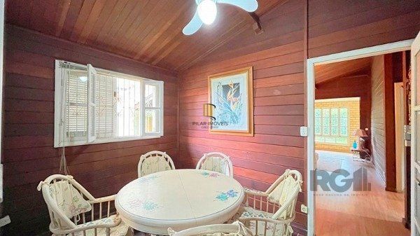 Casa em Porto Alegre, no bairro Ipanema, com 3 dormitório(s), e 3 banheiros
