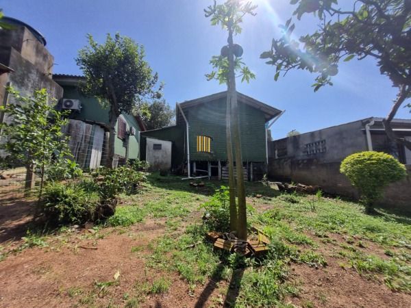 Casa em Porto Alegre, no bairro Vila Nova, com 1 dormitório(s), e 1 banheiros, à