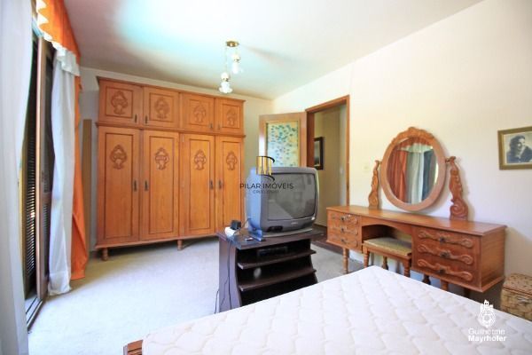 Casa para Venda - 200m², 3 dormitórios, sendo 1 suites, 4 vagas - Ipanema