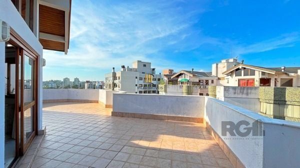 Ótima Cobertura Duplex com 233,00 m² Privativos no Miolo do Bairro Tristeza