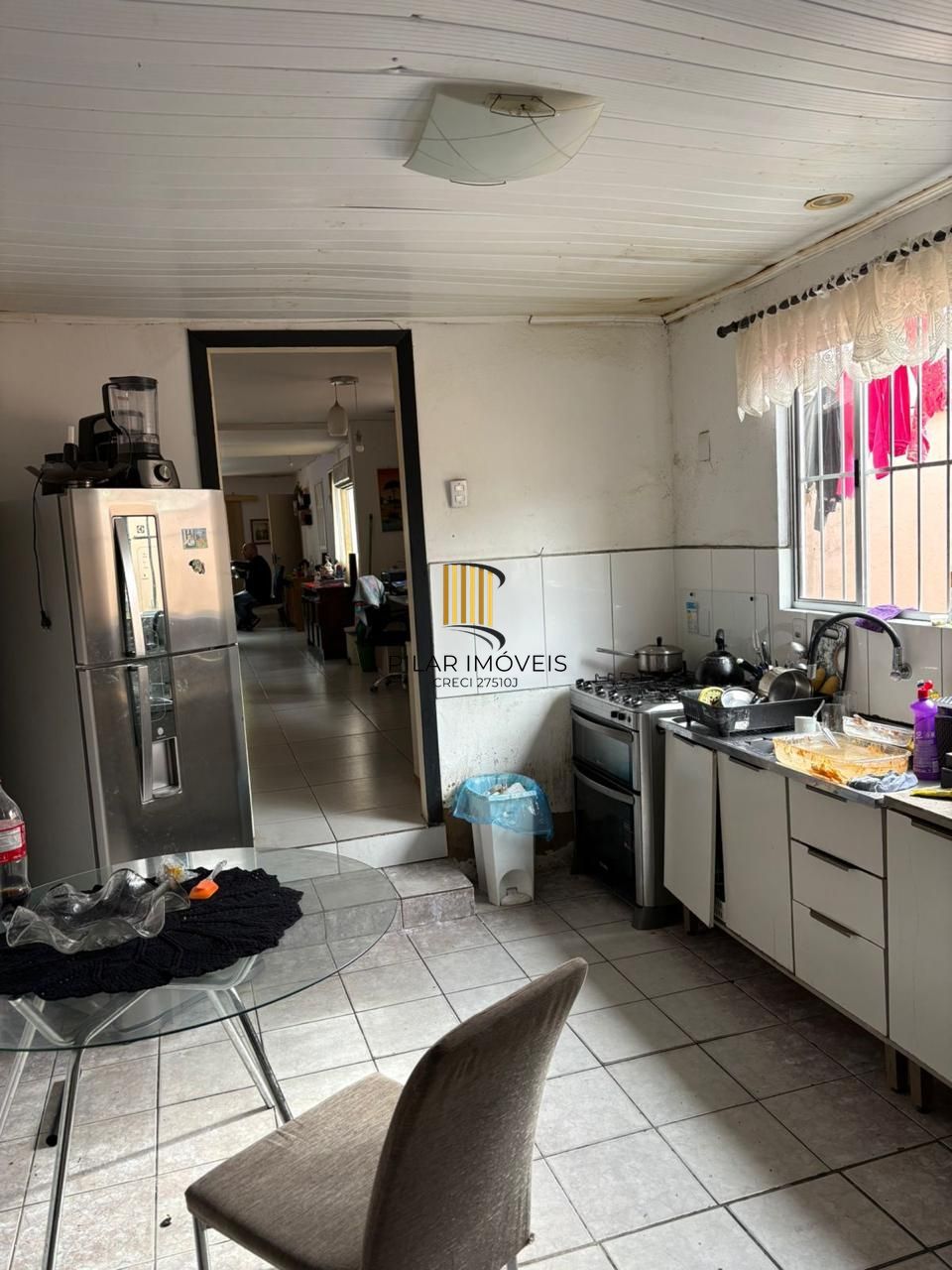 CASA COM 3 DORMITORIOS 3 BANHEIROS E 6 VAGAS DE GARAGEM, PATIO GRANDE