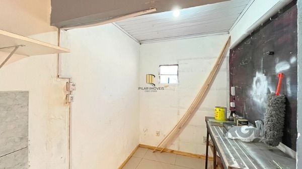 Casa em Porto Alegre, no bairro Restinga, com 2 dormitório(s),