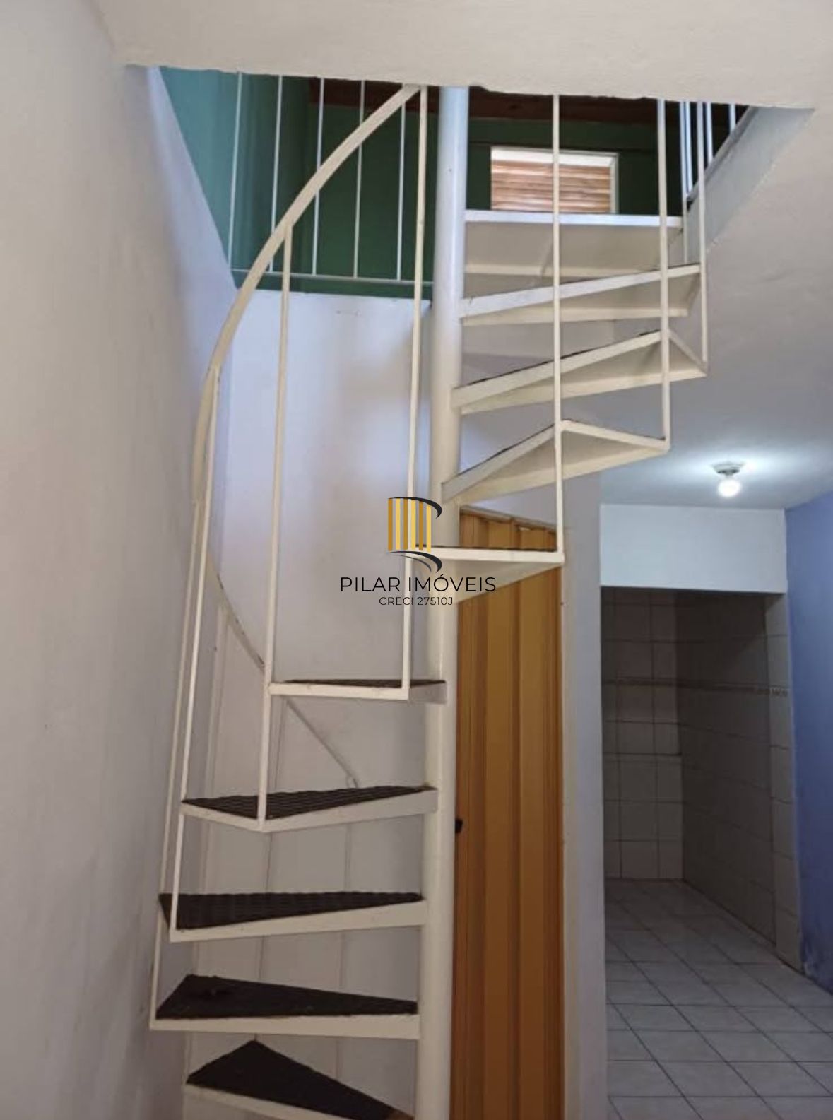 Residência em Condominio para Venda com 2 dormitórios com 1 vaga - Santo Antonio