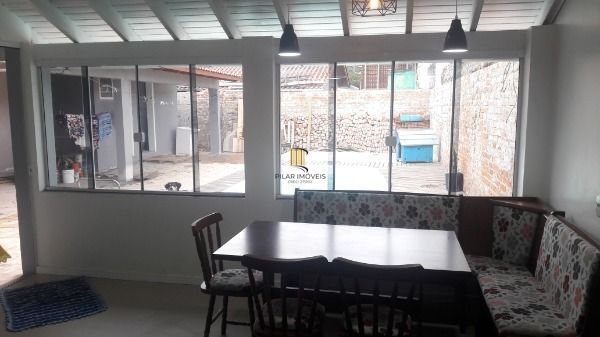 Casa para Venda - 180m², 3 dormitórios, sendo 2 suites, 4 vagas - Ipanema