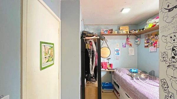 Casa em Porto Alegre, no bairro Cavalhada, com 2 dormitório(s), e 2 banheiros, à