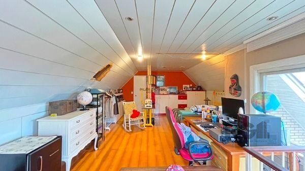 Casa Condominio em Porto Alegre, no bairro Jardim Isabel, com 3 dormitório(s), à