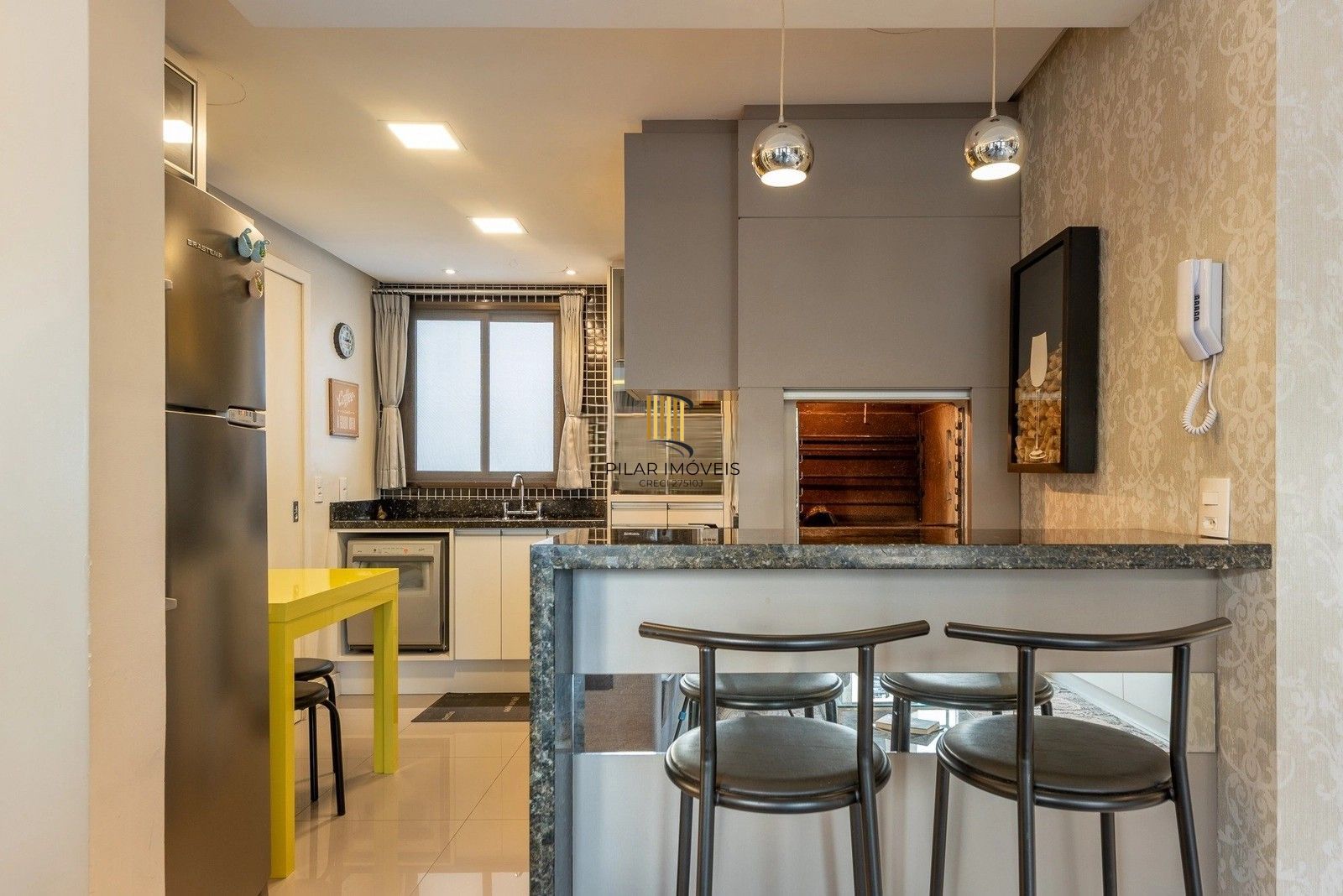 Menino Deus -apartamento 86,72m², 3 d, 1 suíte, 2 vagas- Infraestrutura completa