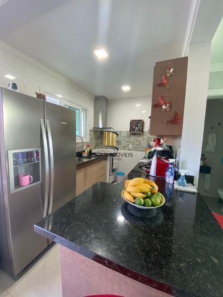 Casa para Venda - 137m², 3 dormitórios, sendo 1 suites, 2 vagas - Hípica