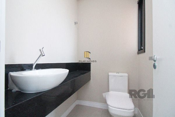 Casa Condominio em Porto Alegre, no bairro Hípica, com 3 dormitório(s), e 3 banh