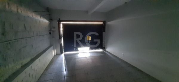 Sobrado para Venda - 246.69m², 3 dormitórios, sendo 1 suites, 2 vagas - Vila Nov