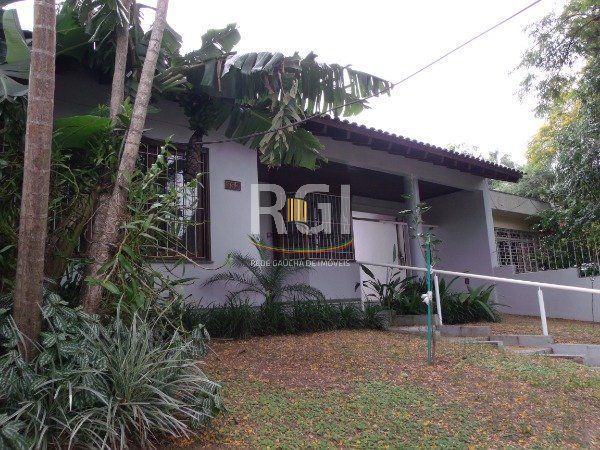 Casa para Venda - 340m², 3 dormitórios, sendo 2 suites, 6 vagas - Jardim Isabel