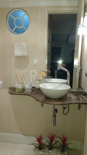 Casa em Condomínio 4 dormitórios à venda Cristal Porto Alegre/RS