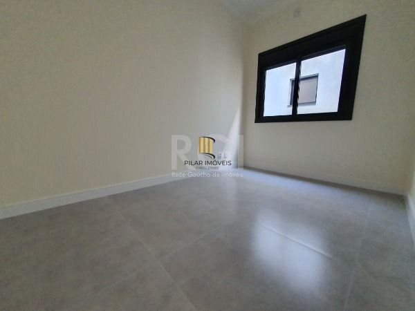 Casa térrea com pátio , 3d , 1 suíte, Condomínio Reserva do Lago I - Hípica