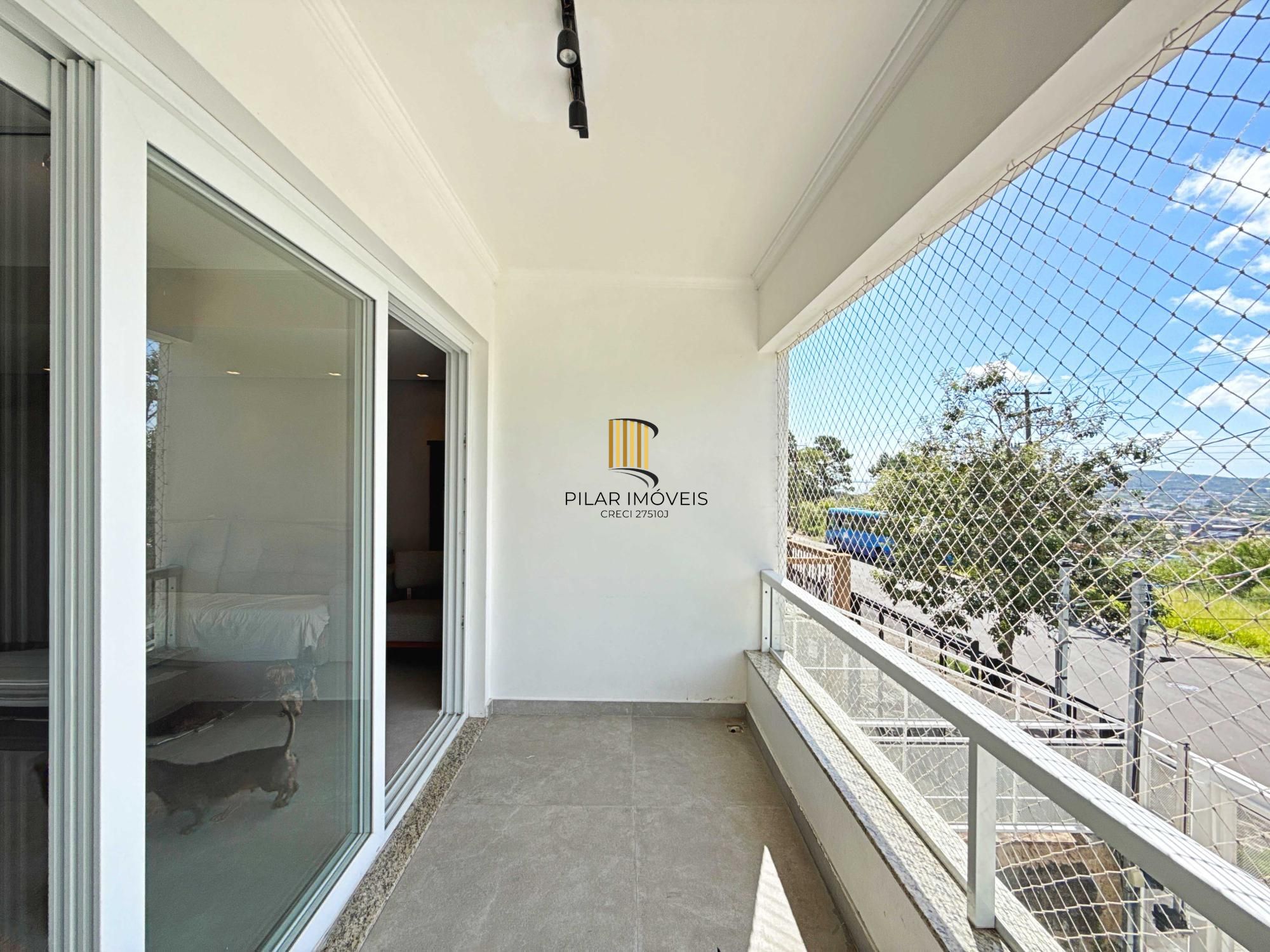 Linda residência com  3 dormitórios, sendo 1 suíte, com Linda Vista do Bairro.