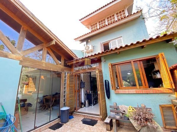 Casa para Venda - 154m², 3 dormitórios, sendo 1 suites, 4 vagas - Ipanema