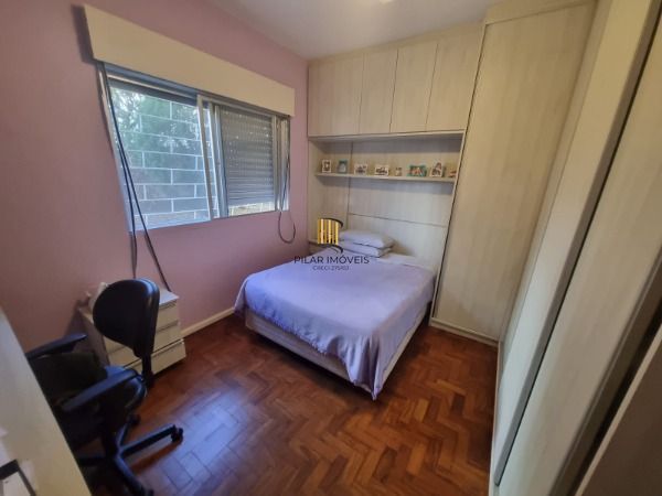 Apartamento em Porto Alegre, no bairro Cristal, com 3 dormitório(s), e 3 banheir