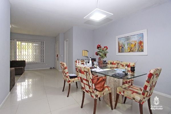 Casa para Venda - 180m², 3 dormitórios, sendo 1 suites, 2 vagas - Jardim Verde