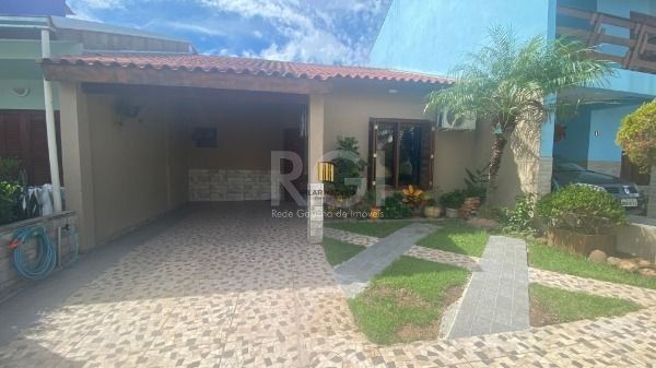 Casa Condominio para Venda - 90m², 2 dormitórios, 3 vagas - Guarujá