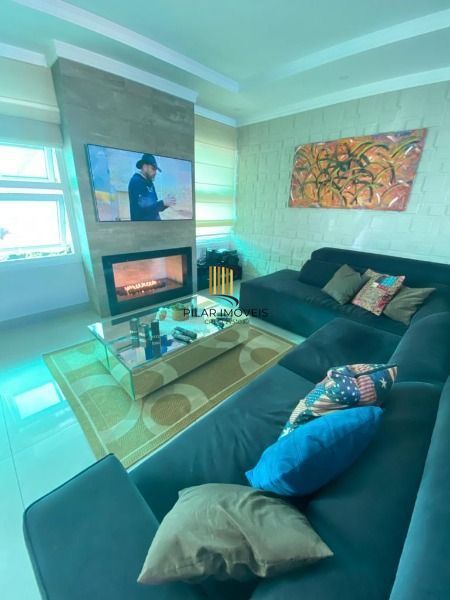 Casa para Venda - 137m², 3 dormitórios, sendo 1 suites, 2 vagas - Hípica