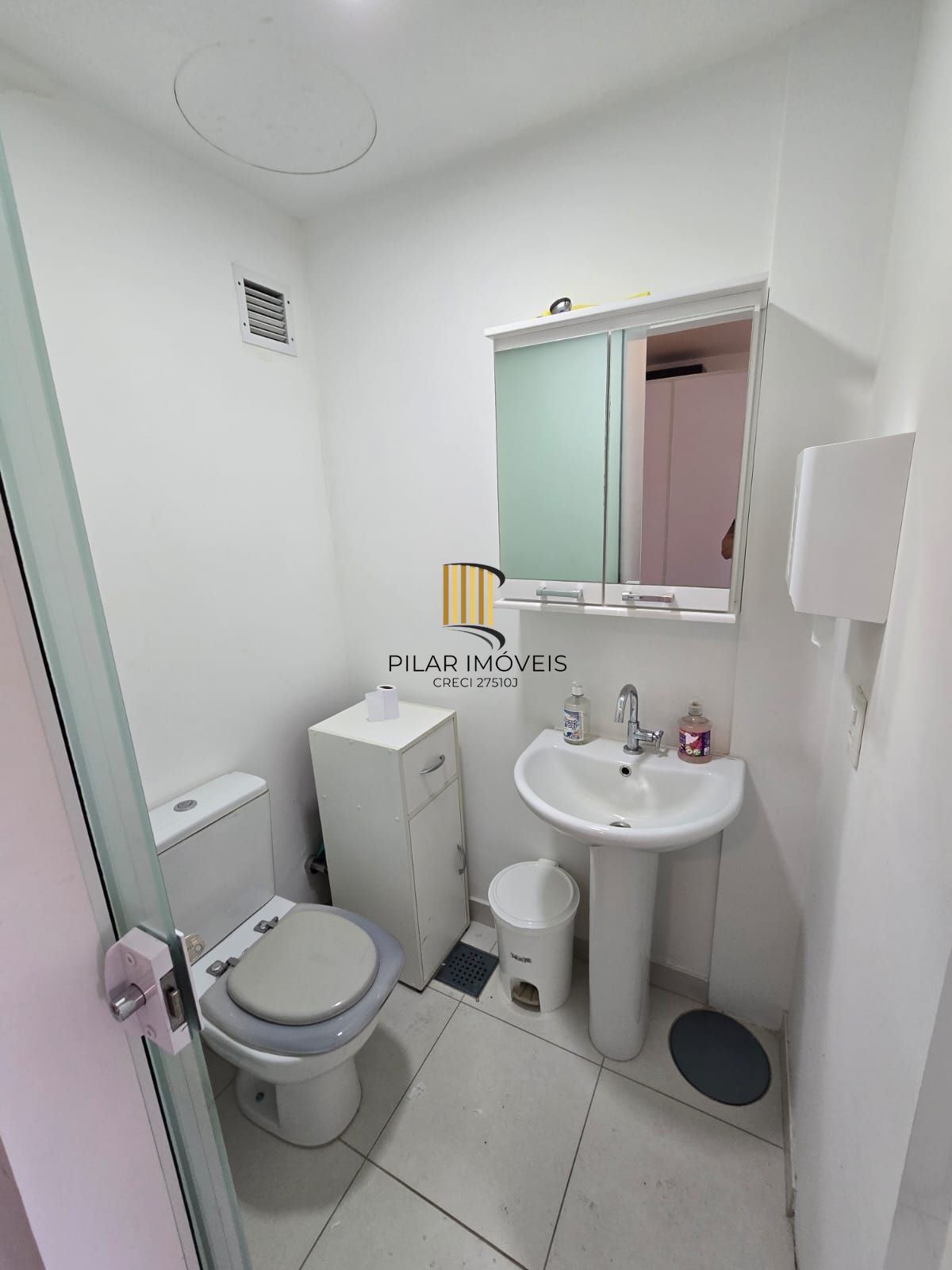 Excelente sala comercial para venda e locação no  Murano Office. bairro cristal.