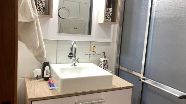 Apartamento em Porto Alegre, no bairro Ipanema, com 3 dormitório(s), e 3 banheir