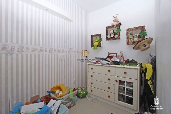 Casa para Venda - 180m², 3 dormitórios, sendo 1 suites, 2 vagas - Jardim Verde