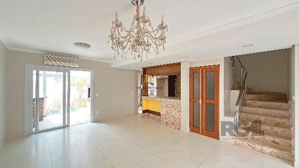 Casa Condominio em Porto Alegre, no bairro Hípica, com 3 dormitório(s), e 3 banh