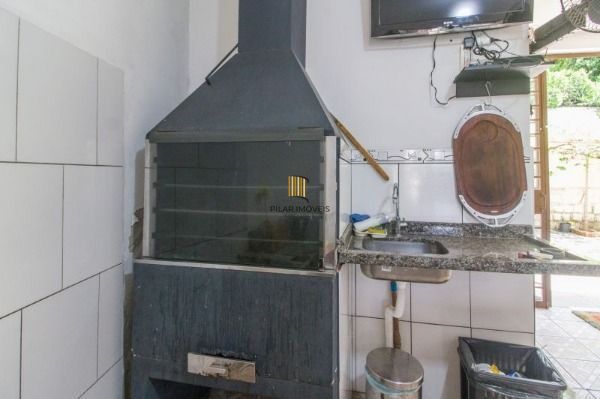 Casa para Venda - 300m², 4 dormitórios, sendo 1 suites, 8 vagas - Imperial Parqu