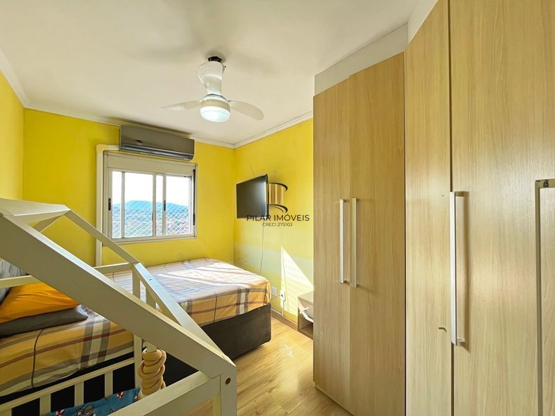 Apartamento 2 dormitórios, com suíte, churrasqueira, e vaga escriturada.