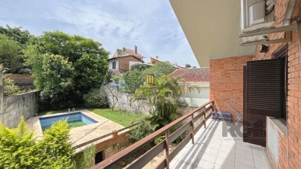 Casa para Venda - 370m², 4 dormitórios, sendo 1 suites, 3 vagas - Vila Assunção