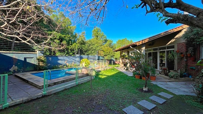 No condomínio Mountain Ville Residência 3 dormitórios.