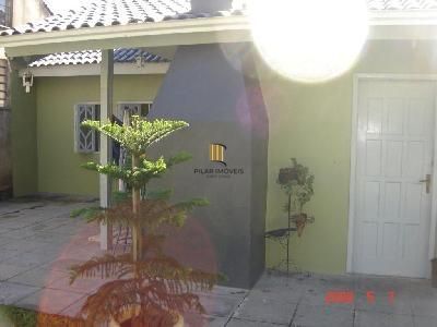 Casa em Porto Alegre, no bairro Ipanema, com 3 dormitório(s), e 3 banheiros, à v