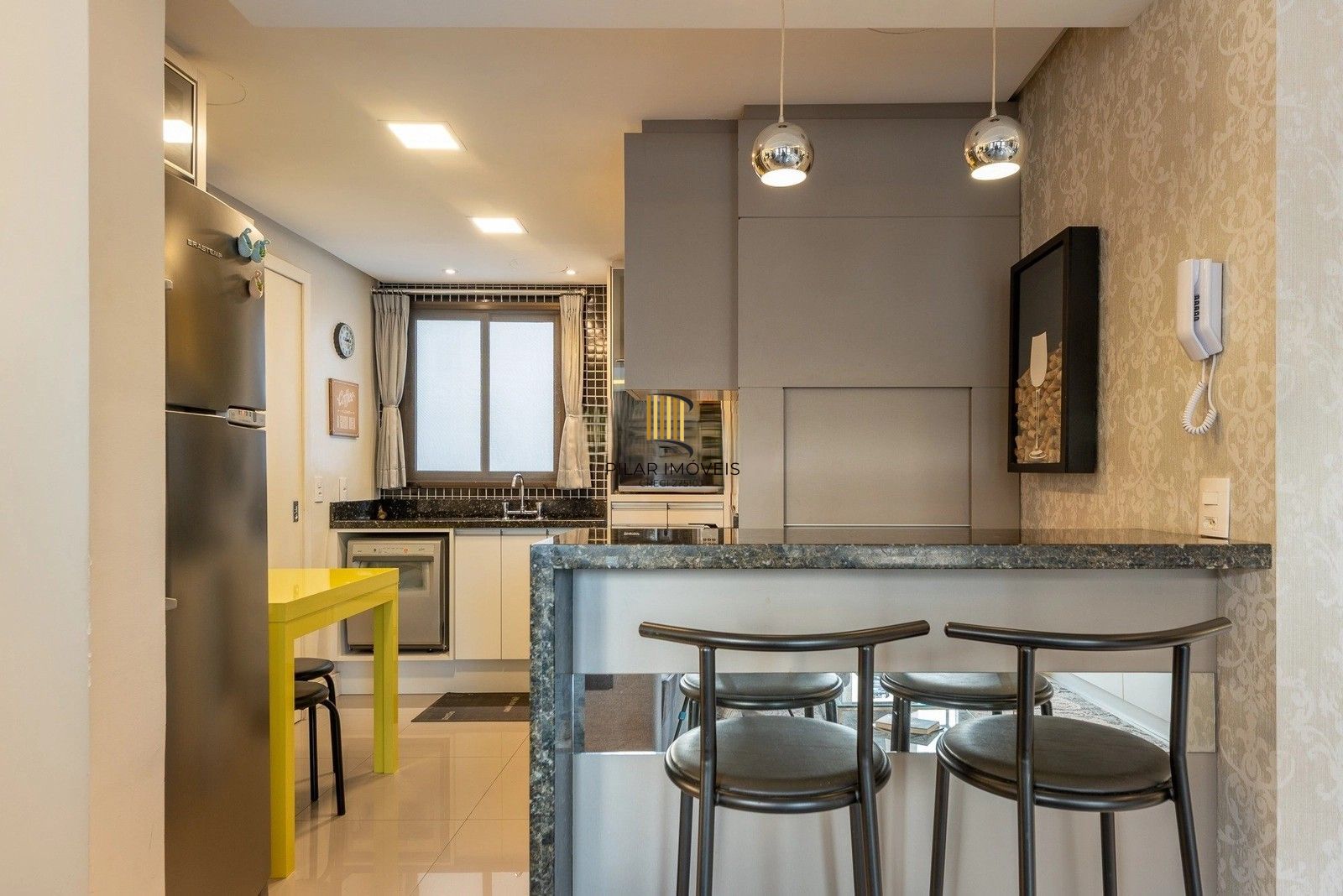 Menino Deus -apartamento 86,72m², 3 d, 1 suíte, 2 vagas- Infraestrutura completa