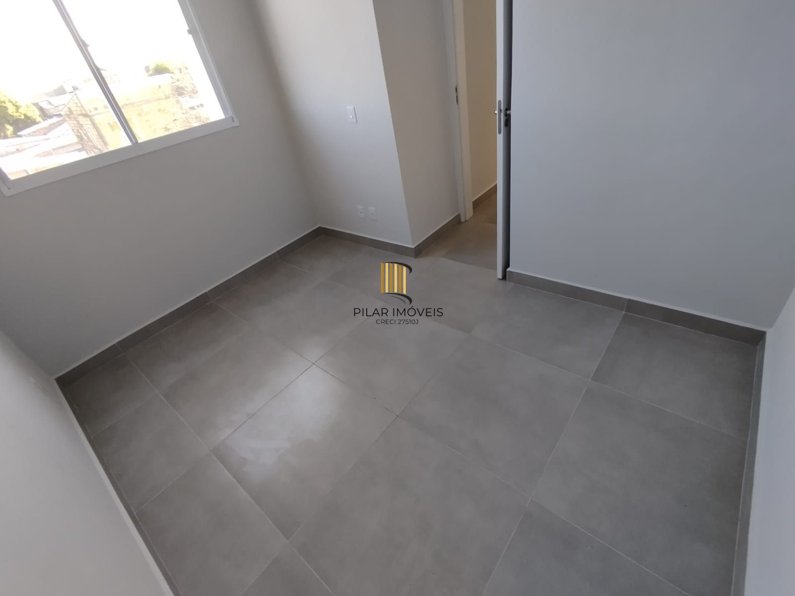 Apartamento 2 dormitórios à venda Camaquã Porto Alegre/RS