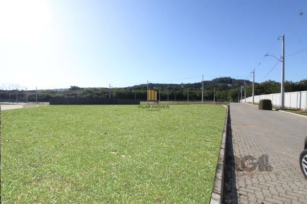 Casa Condominio em Porto Alegre, no bairro Campo Novo, com 3 dormitório(s), e 3 