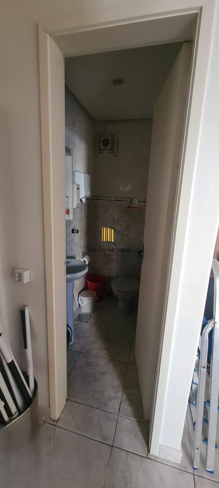 sala comercial com box escriturado na av erico verissimo proximo a RBS TV