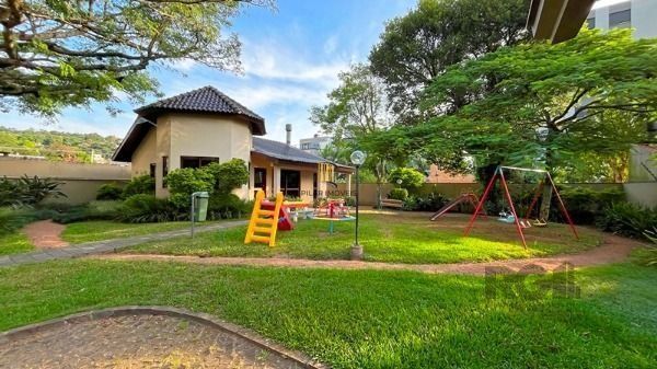 Ótima Cobertura Duplex com 233,00 m² Privativos no Miolo do Bairro Tristeza