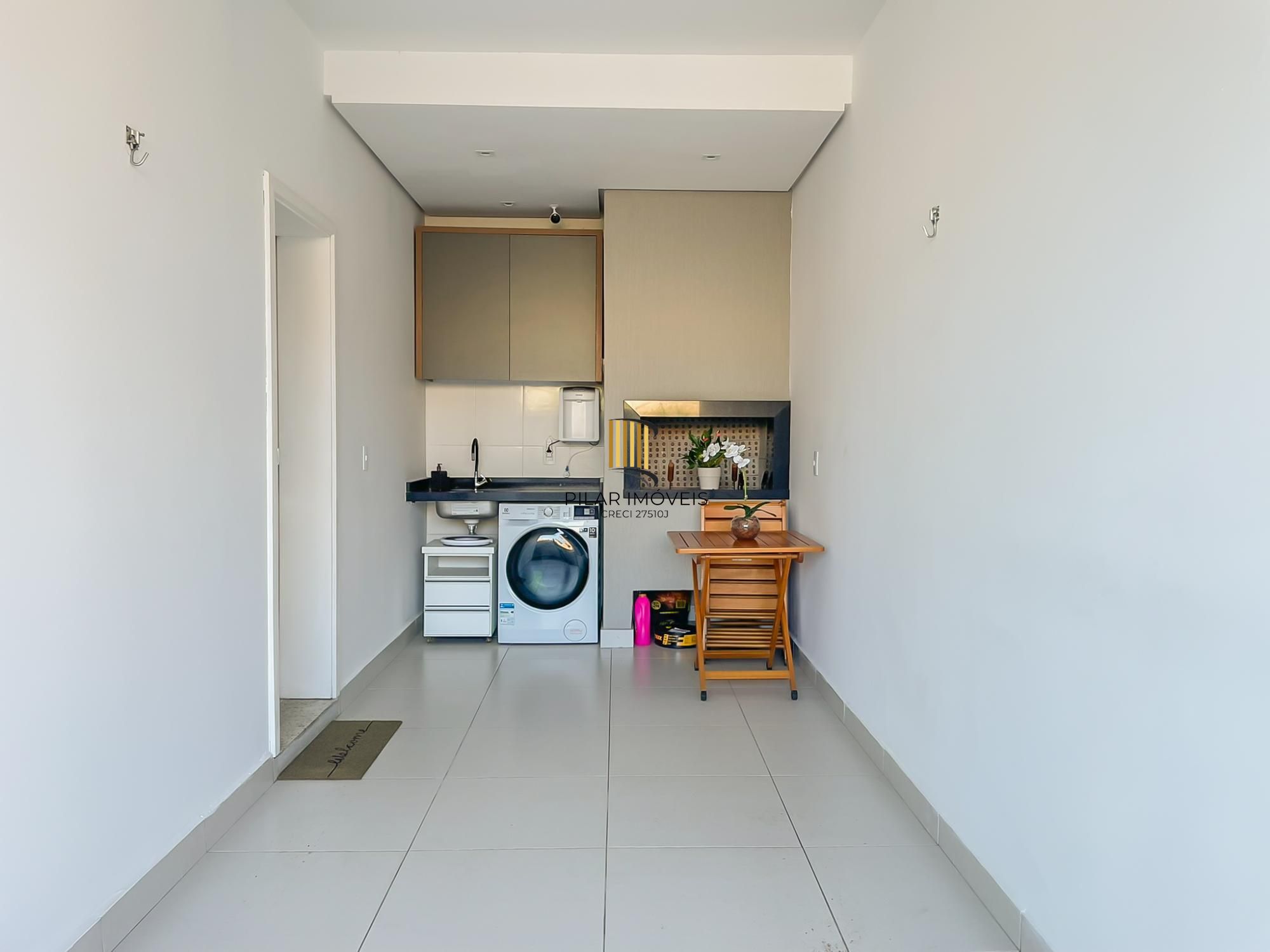 Excelente sobrado em condomínio na Tristeza