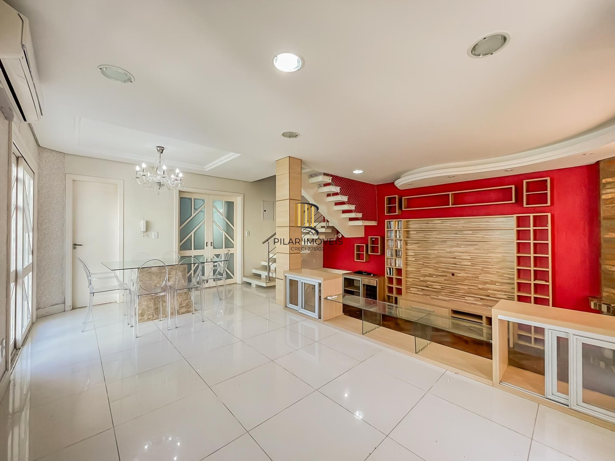 Casa 3 dormitórios no bairro Cristal