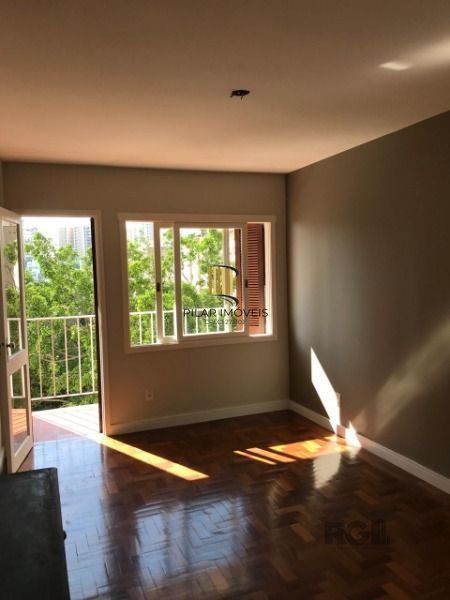 Apartamento em Porto Alegre, no bairro Higienópolis, à venda.