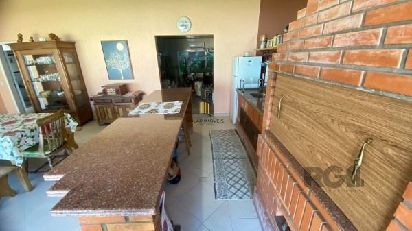 Casa em Porto Alegre, no bairro Vila Assunção, com 3 dormitório(s), e 3 banheiro