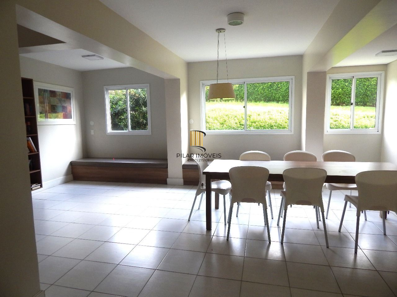 Ótimo apartamento com 3 dormitórios.