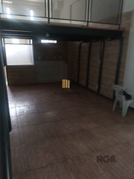 Conjunto/Sala em Porto Alegre, no bairro Cavalhada, à venda.