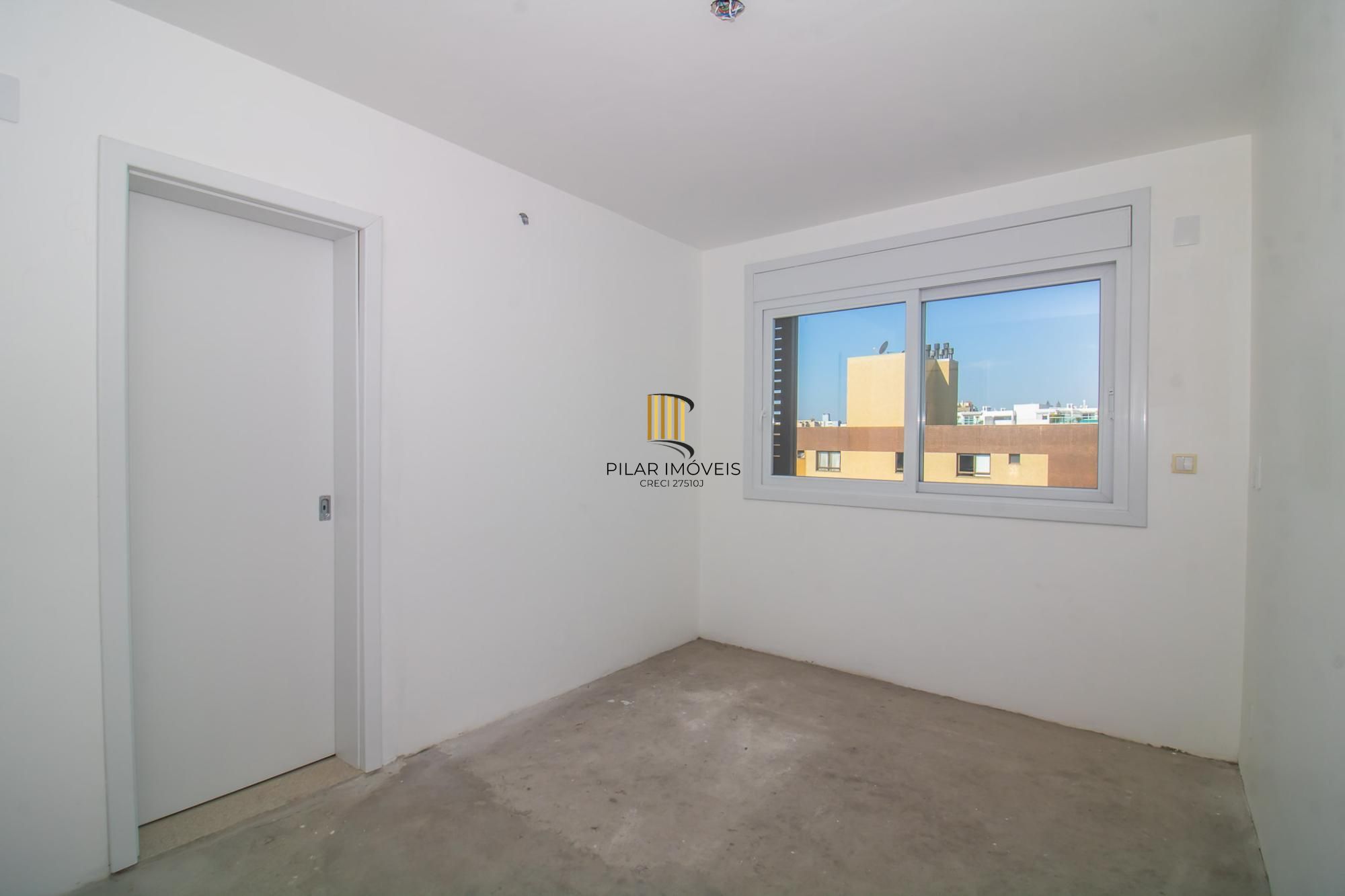 APARTAMENTO DUPLEX - 177m², 3 dormitórios, sendo 3 suites, Menino Deus