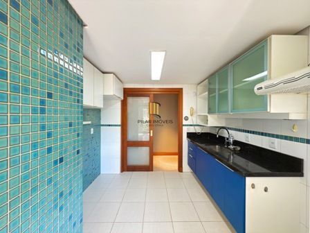 Apartamento com 3 dormitórios á venda no Bairro Tristeza.