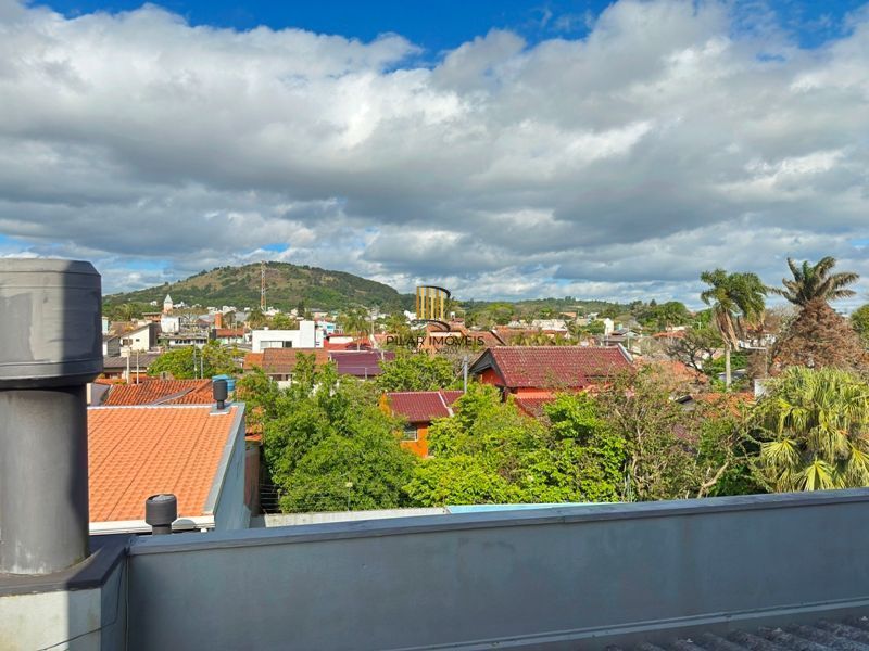 Casa com vista para o Rio e 3 dormitórios