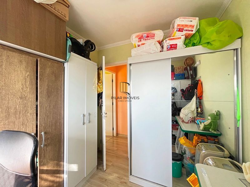 Apartamento 2 dormitórios, com suíte, churrasqueira, e vaga escriturada.