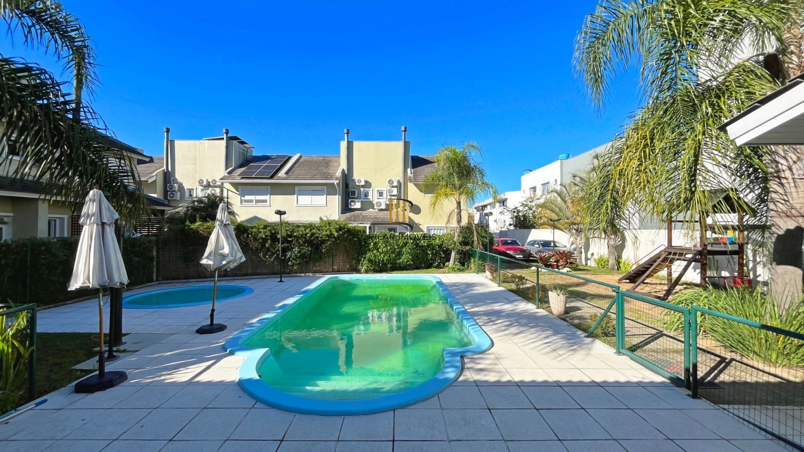 Casa de Condomínio 3 dormitórios no bairro Hípica