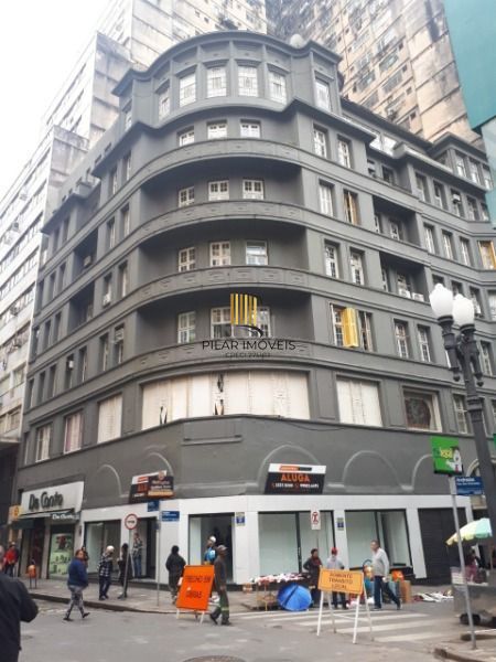 Conjunto/Sala em Porto Alegre, no bairro Centro Histórico, e 0 banheiros, à vend