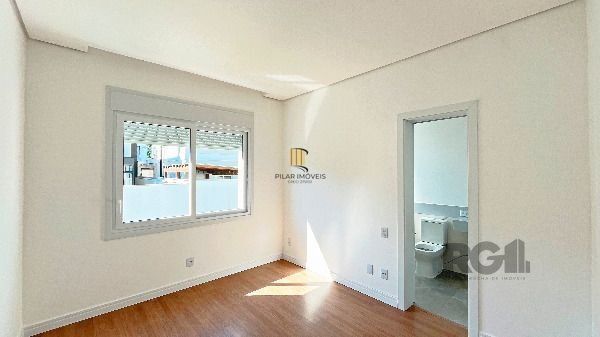 Casa Condominio em Porto Alegre, no bairro Hípica, com 3 dormitório(s), e 3 banh